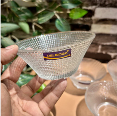 Set of 6 Clear Glass Fruit Bowls